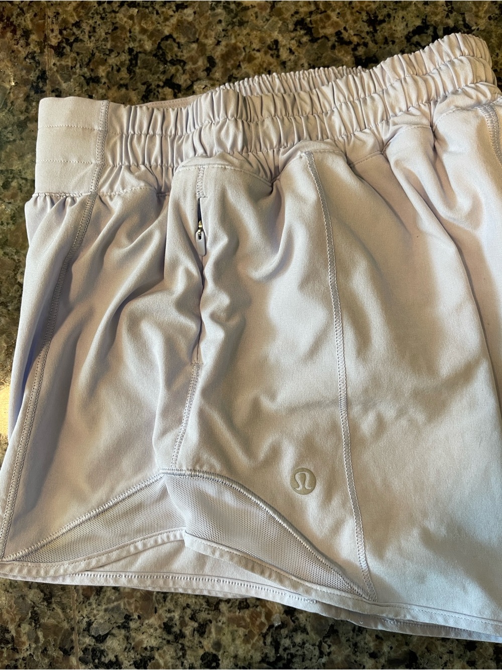 Lululemon Hotty Hot High Rise Lined 4” shorts